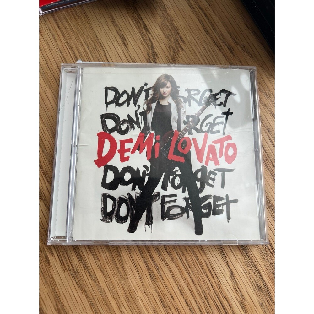 Demi Lovato Don’t Forget CD 2008 Disney Hollywood Records – Cracked Case